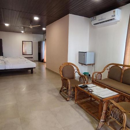 באג'ה Kay'S Riverview Resort מראה חיצוני תמונה